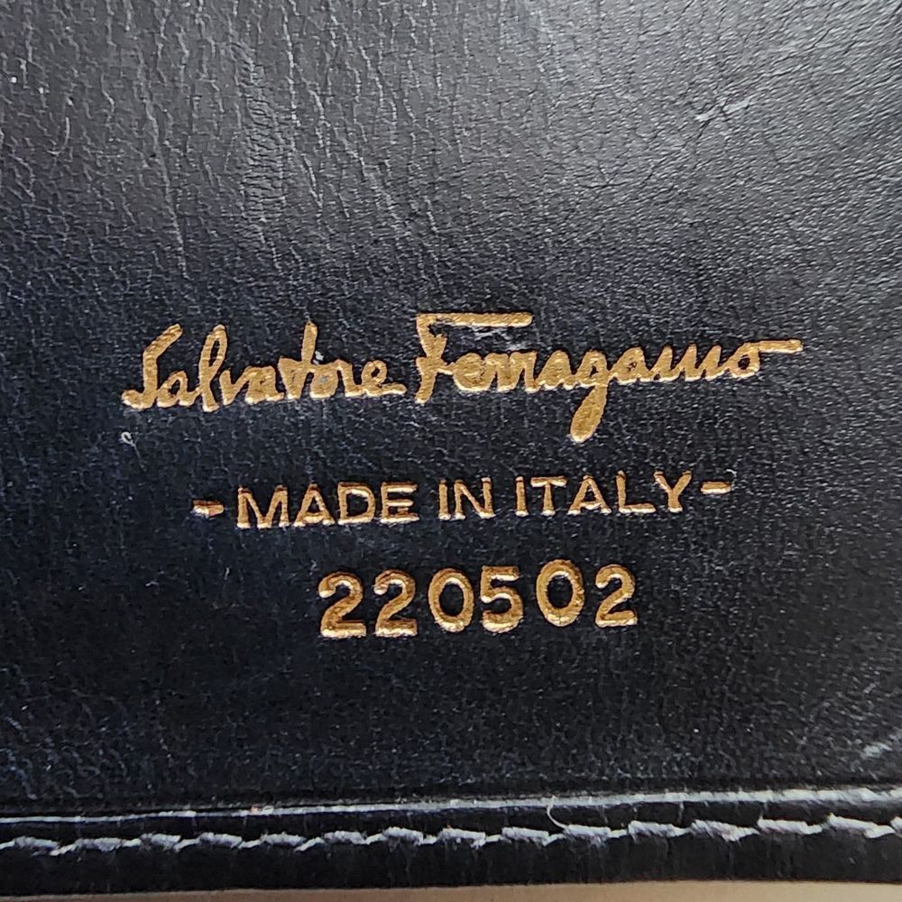 Salvatore Ferragamo Black Leather Gancini Trifold Key Case Wallet Italy - Picture 5 of 7